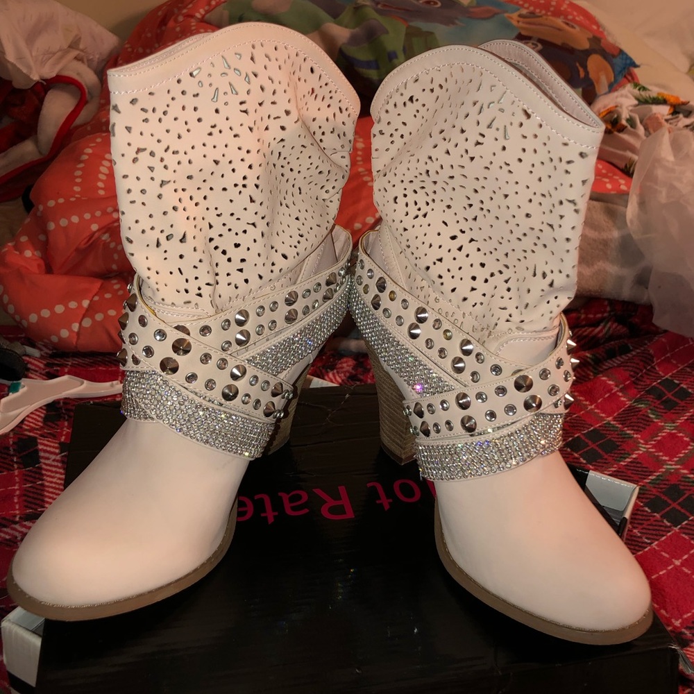 Not rated boots